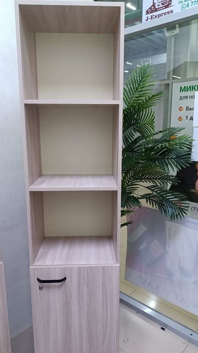 Продам шкаф пенал