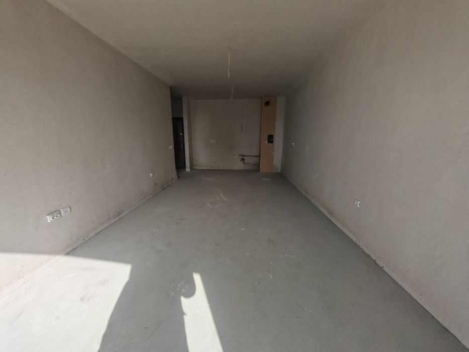 Продава се Тристаен апартамент в Бургас, Изгрев - 90 кв.м за 1190 €/кв.м - Снимка #3