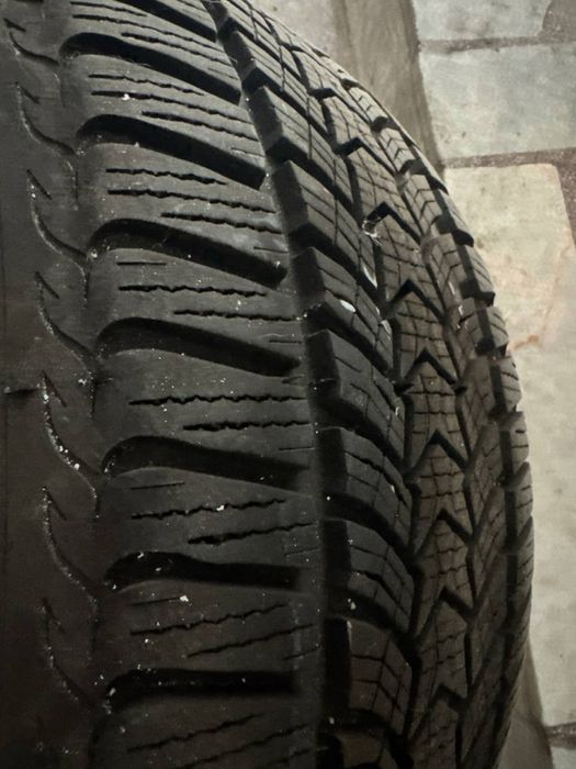 Гума за кола Debica 225/50 R17
