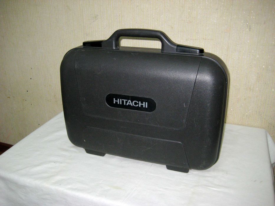 Видеокамера HITACHI 3500E оригинал Japan идеальном рабочим состоянии!