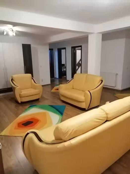 Vilă de Vânzare | 12 Camere, 475 mp | Lângă Transfăgărășan, Argeș | 2022