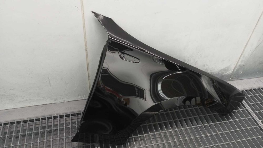 Aripa Fata Dreapta BMW E81 E87 An 2003-2010 (668 (Negru))