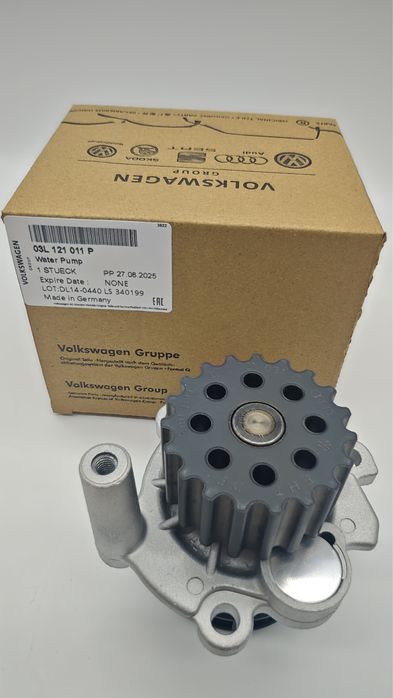 Оригинална Водна Помпа за VW Audi Skoda Seat 03L121011P