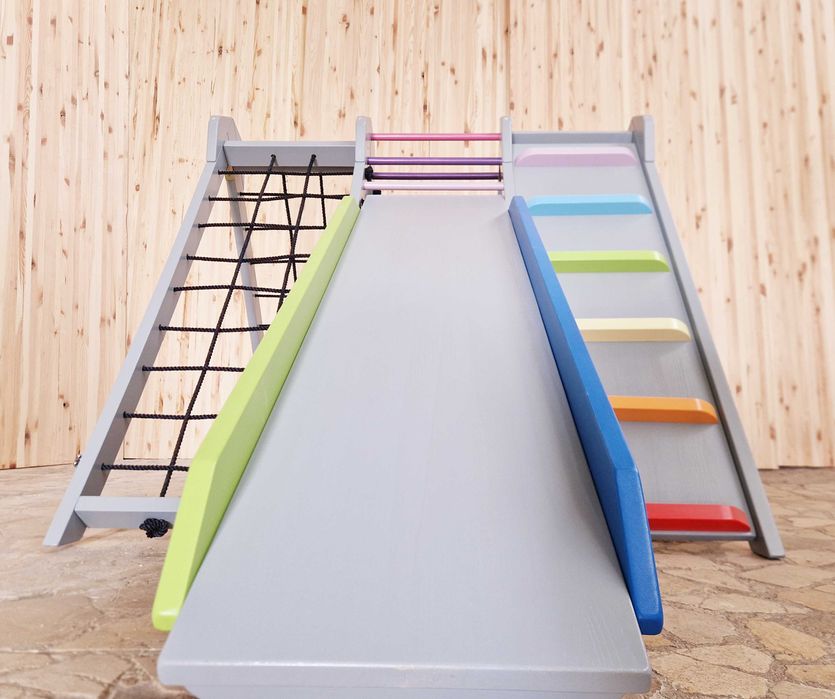 Triunghi Pikler triplu cu doi pereti de catarare, sfoara si tobogan