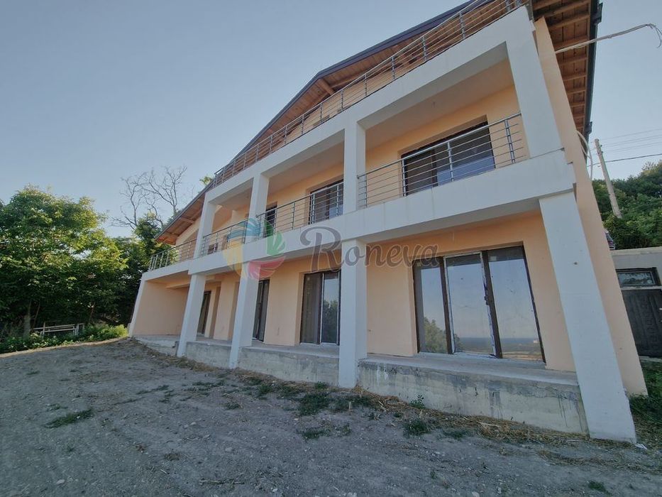 Продава се Къща в с. Рогачево, Област Добрич - 350 кв.м за 416 €/кв.м - Снимка #1