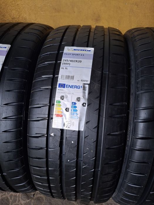 245 40 20 Michelin DOT 2025 (2026) vara NOI