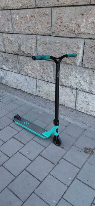 Тротинетка BESTIAL WOLF Rocky R12