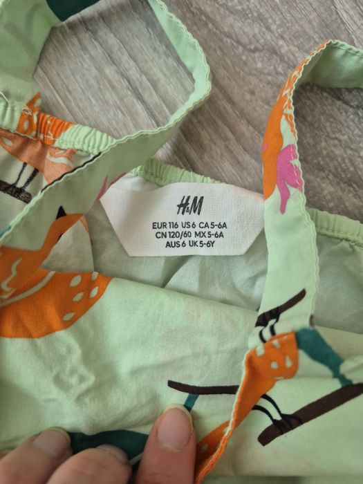 Комплект H&M за момиче 5-6 г. (116 см) потник и пола