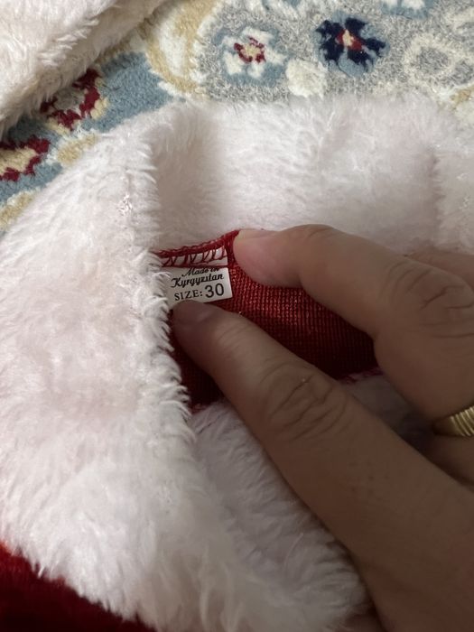 Аяз ата киімі сатылады