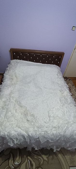 Kelinlar uchun pakrival 2 ta navlichkasi bilan sotiladi holat yangi