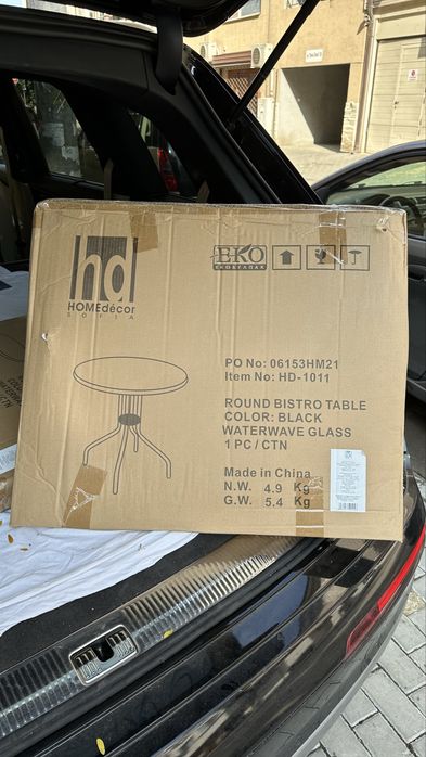 12 бр градински маси. Нови в опаковки.