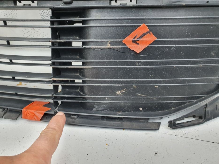 Предна решетка броня Citroen Picasso 2016/20г