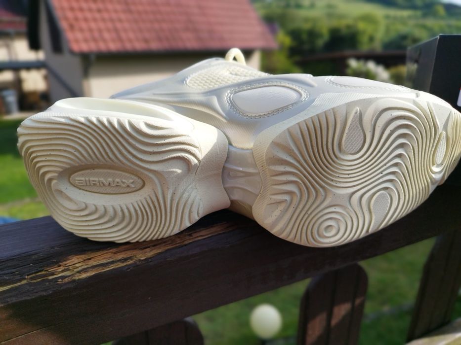 Продавам чисто нови маратонки Nike Air Max Muse "Alabaster"