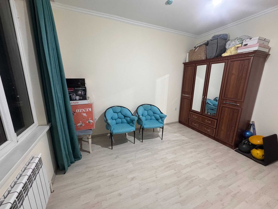 Срочно продаю свою 2-комнатую квартиру в новостройке около м. Дустлик