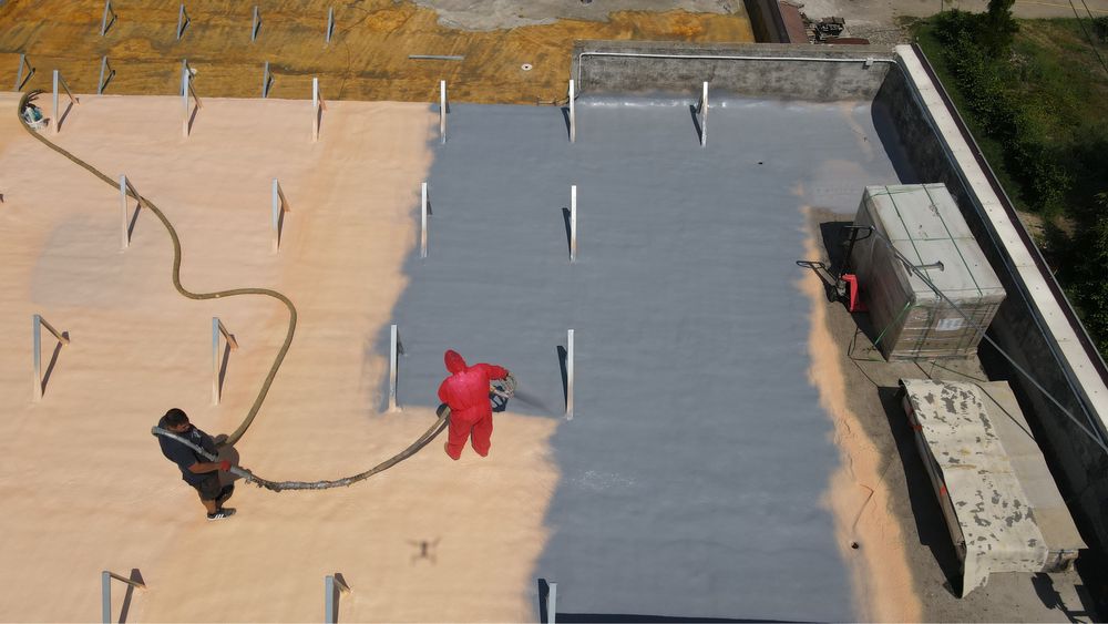 Izolatii spuma poliuretanica Izolatie Mansarda