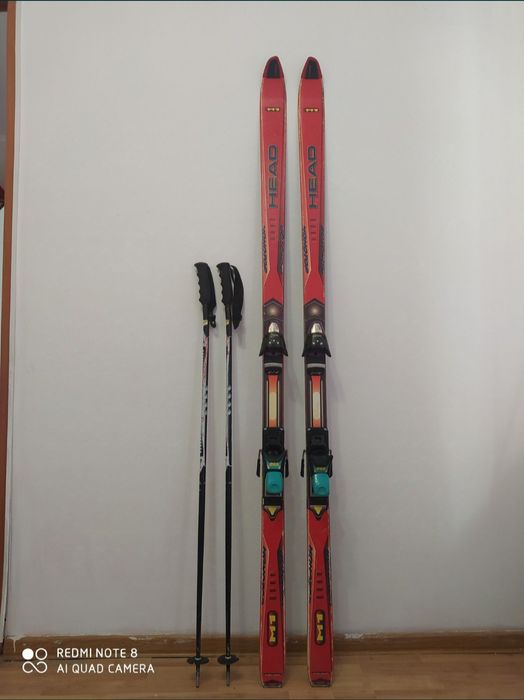 Срочно продам лыжи для халифа 2 пары
