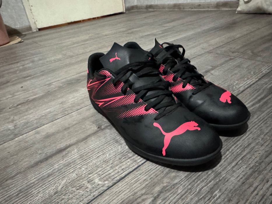 Футболни стоножки за корт!Номер 41