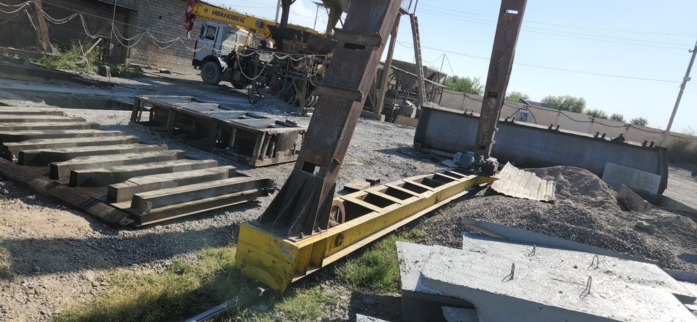 Козловой кран 10 тонналик холати зур ишлаб турибди