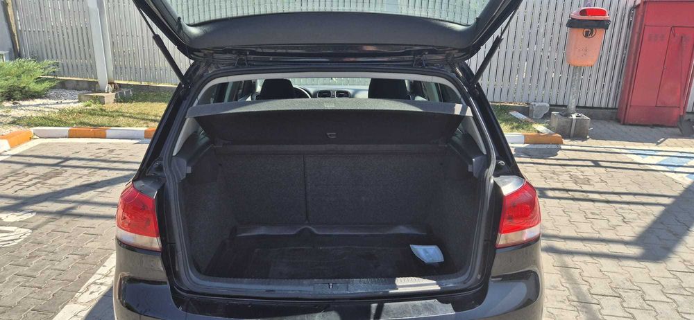 VOLKSWAGEN Golf 2011 — imagine 2