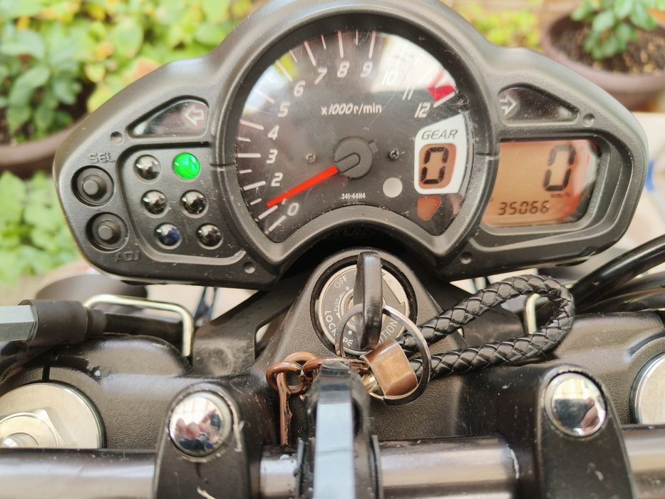 Suzuki Gladius SFV650 2009 – ABS, 35.000 km