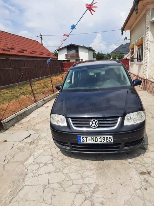 Dezmembrez VW Touran