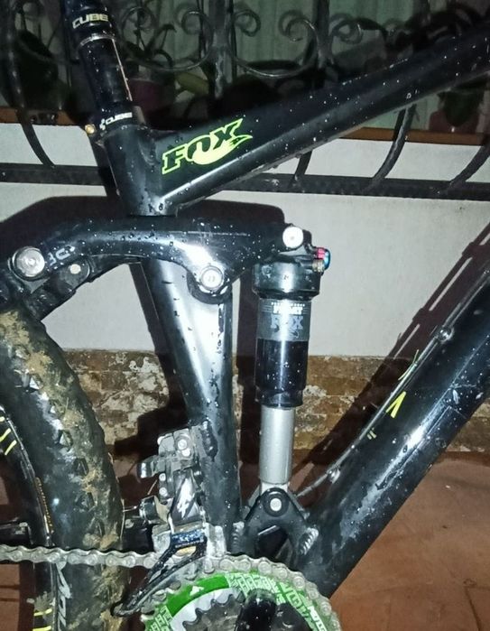 Vand bicicleta cube stereo