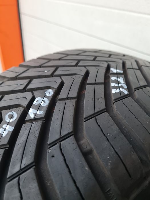 Всесезонни гуми 2 броя CONTINENTAL AllSeasonContact 215 40 R18 дот 232