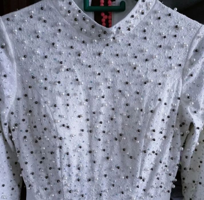 Вечерние платья продам не дорого