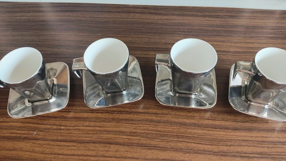 Сервиз чаши за кафе