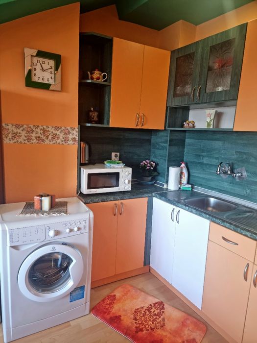 Дава се под наем Двустаен апартамент в Варна, Колхозен пазар - 45 кв.м за 310 € - Снимка #1