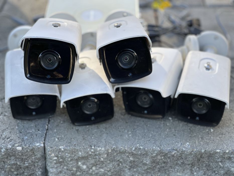 Camere supraveghere hikvision