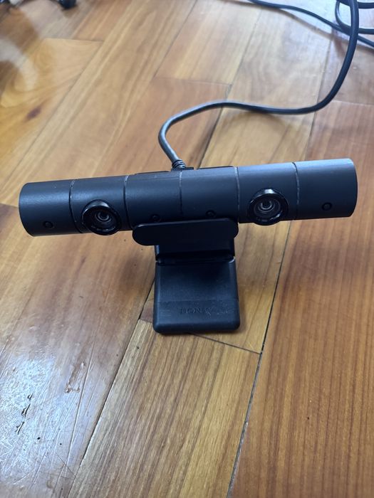 PS4 Pro 1TB + PlayStation VR + 2 Controllere + Move + 2 jocuri PS