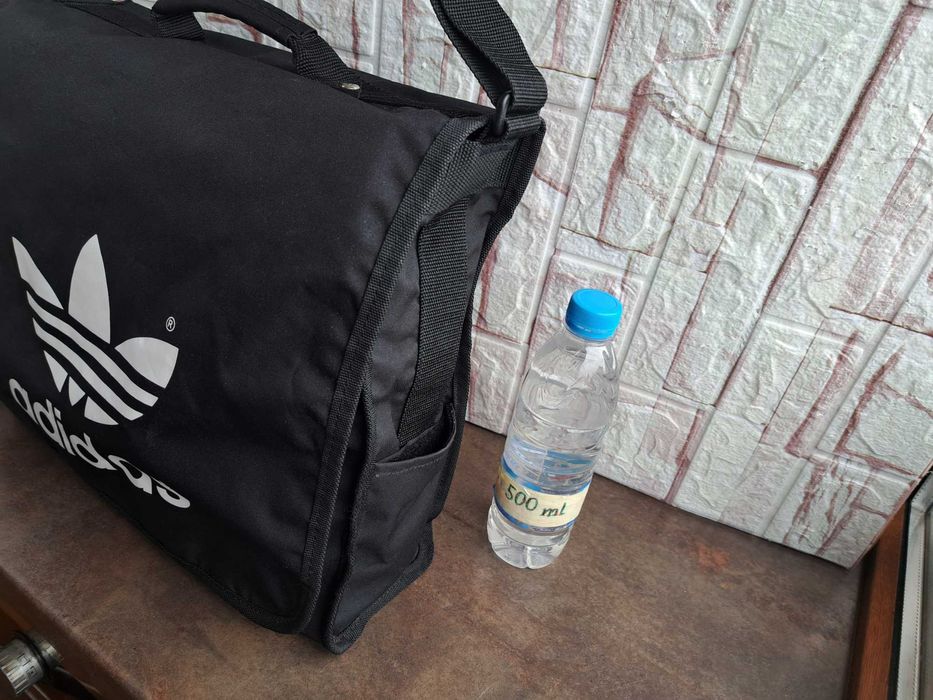 черна чанта Adidas,чанта за лаптоп,адидас