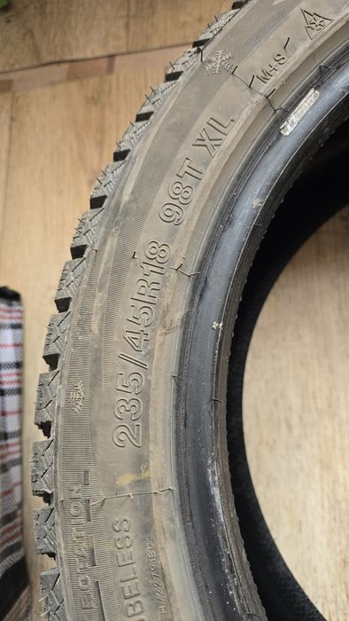 Продам шину зимний