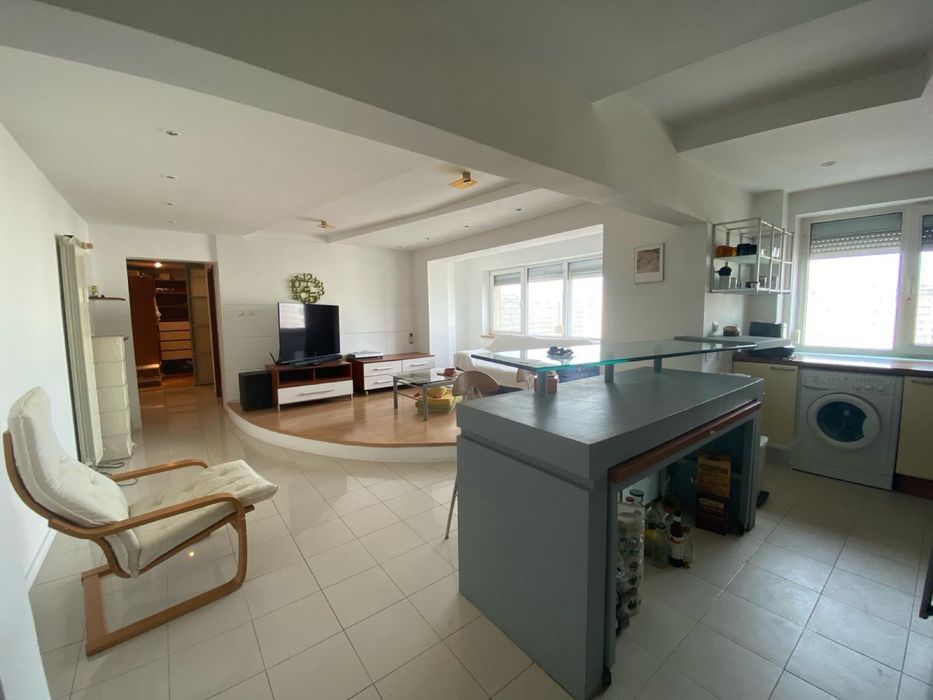 Proprietar dau in chirie apartament 3 camere Farmacia Tei Dristor