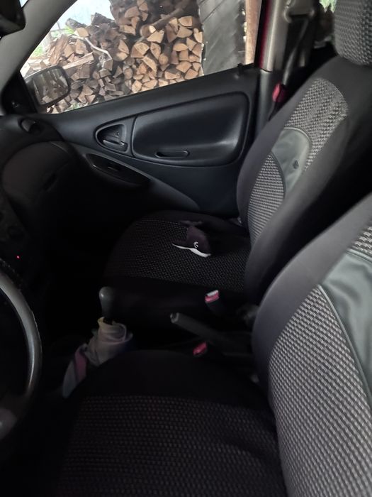 Toyota yaris 1999
