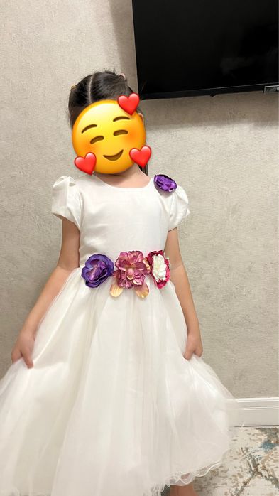 Новое белое платье