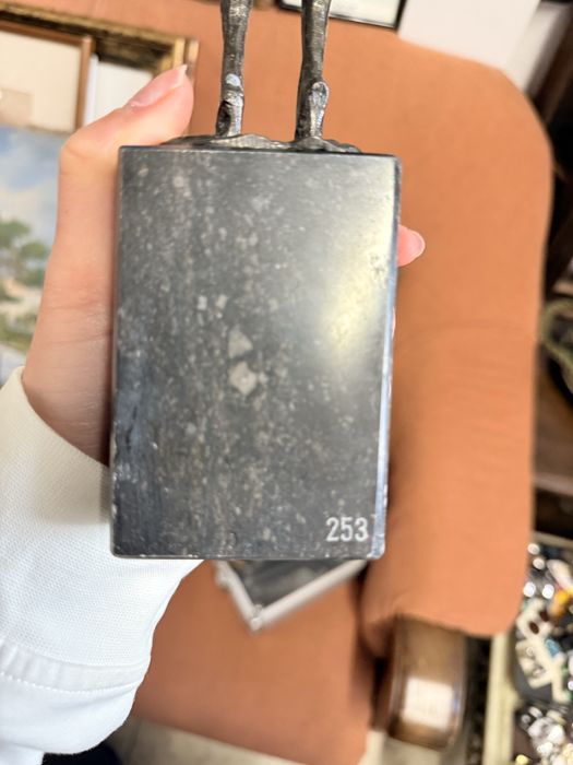 Бронзови пластики