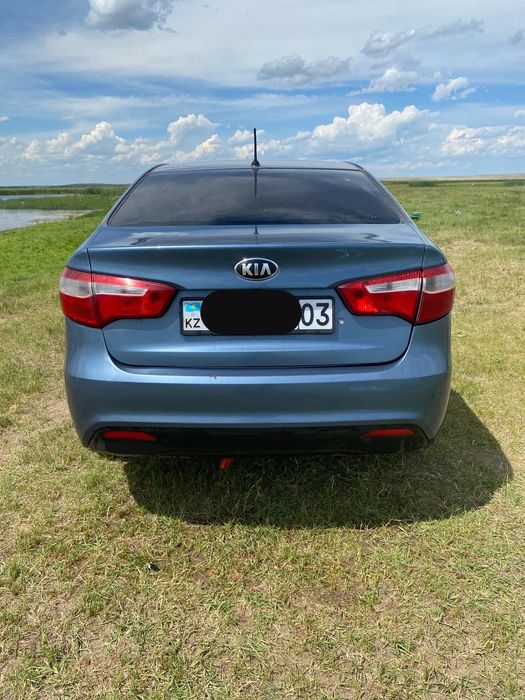 Продам машину Kia rio