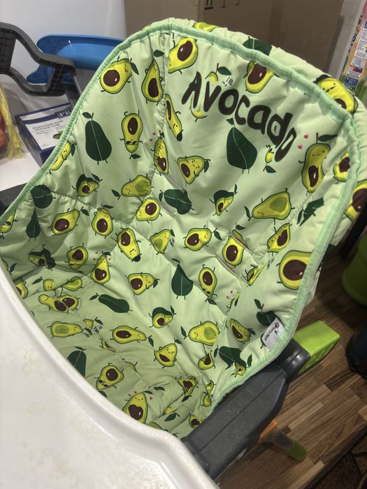 Продам детский столик chicco