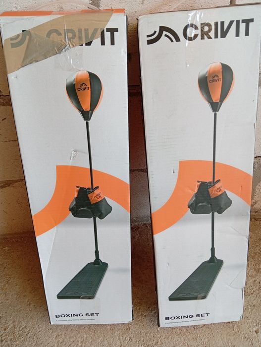 Boxking set cu mănuși box crivit nou