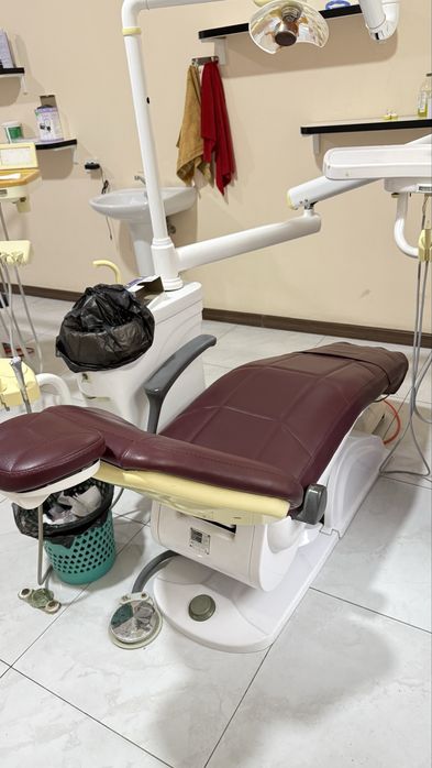 Стоматологическое кресло