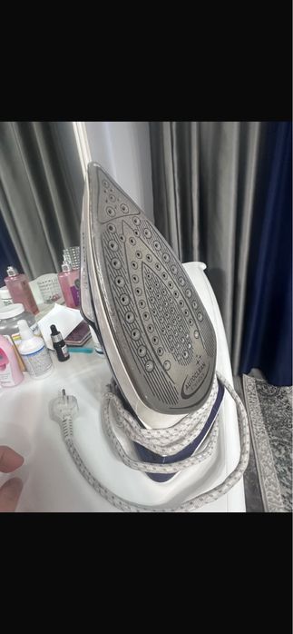 Продается утюг Tefal