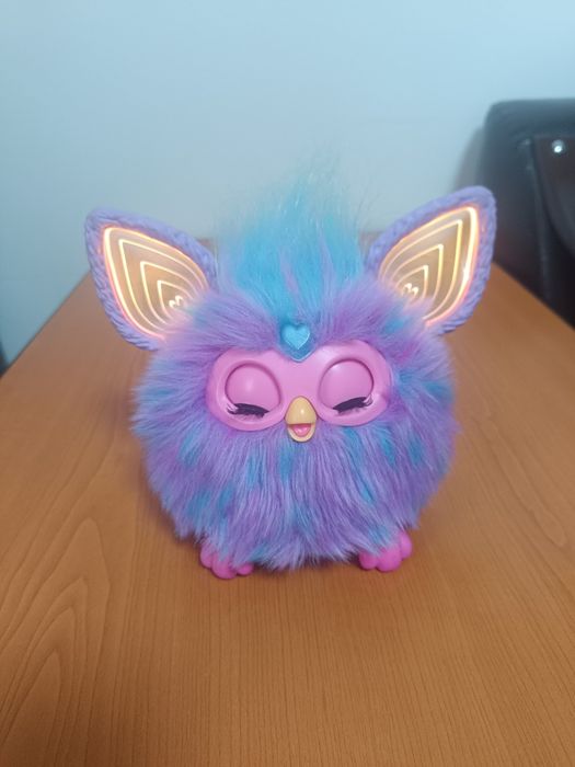 Furby. Furby Interactiv