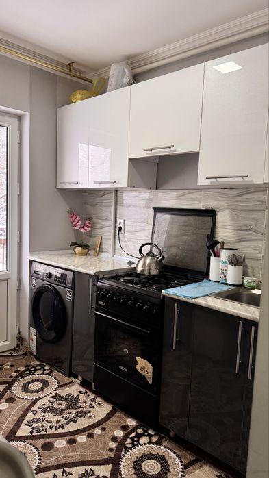 Срочно Продаётся 1-комнатная квартира. Адресс-Нурафшан Микрорайон