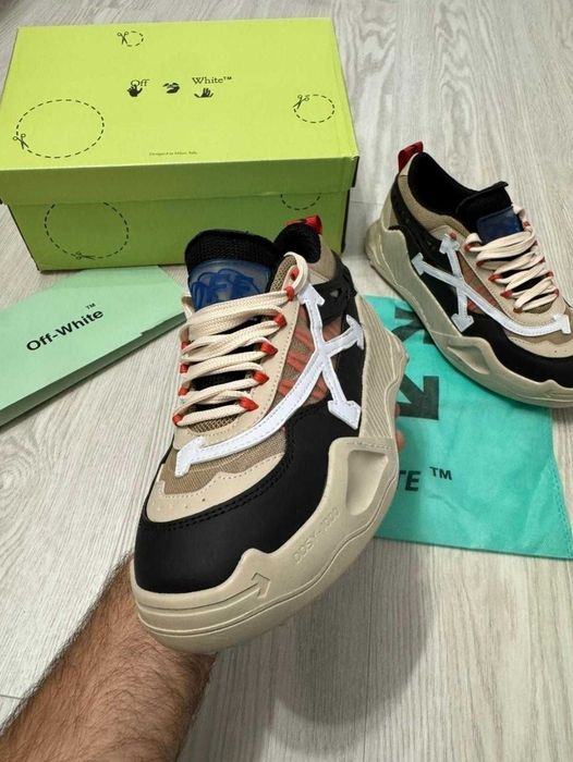 Off white new la cutie .