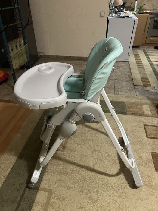 Десткий стулик для кормления