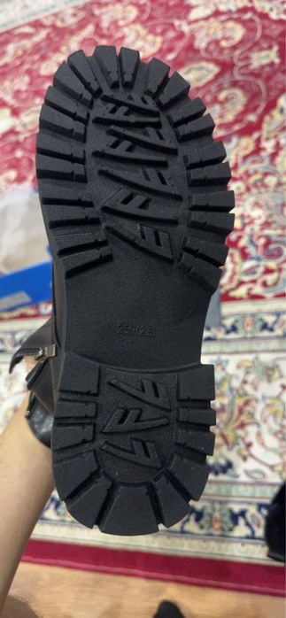 Сапоги новые продам