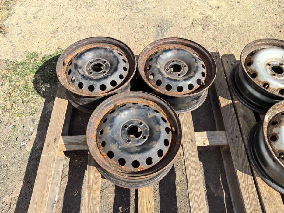 15 цола 4 х 100 мм Дачия / Рено - 6 Инча / ЕТ 50