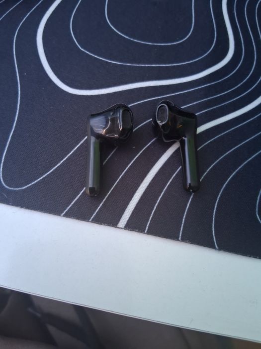 Продавам беззични слушалки hama